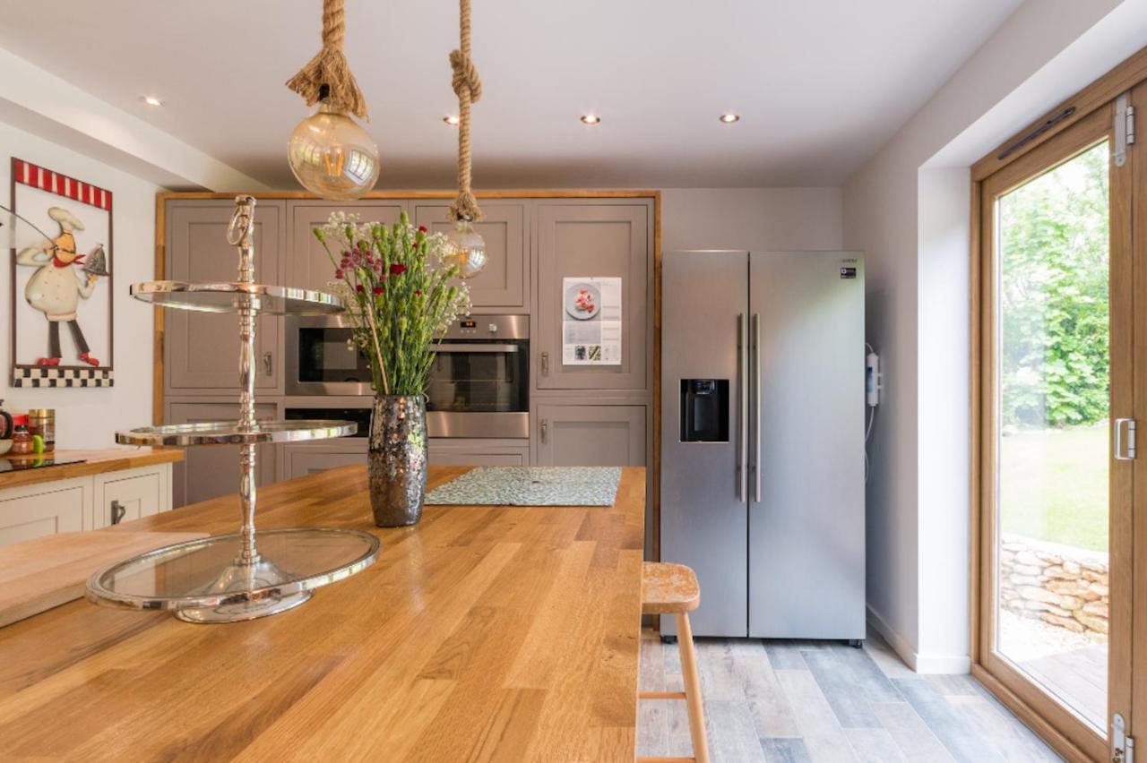 The Hidden House Apartamento Stroud  Exterior foto